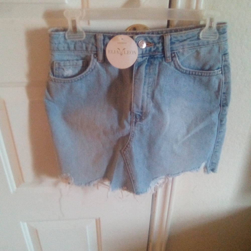 NWT Forever 21 women's jean skirt